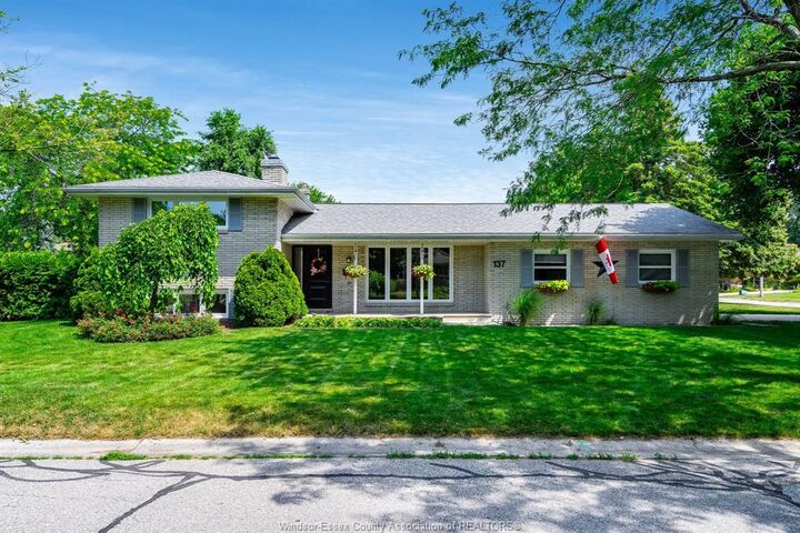 137 McCallum Drive  Kingsville ON N9Y 1G6 photo
