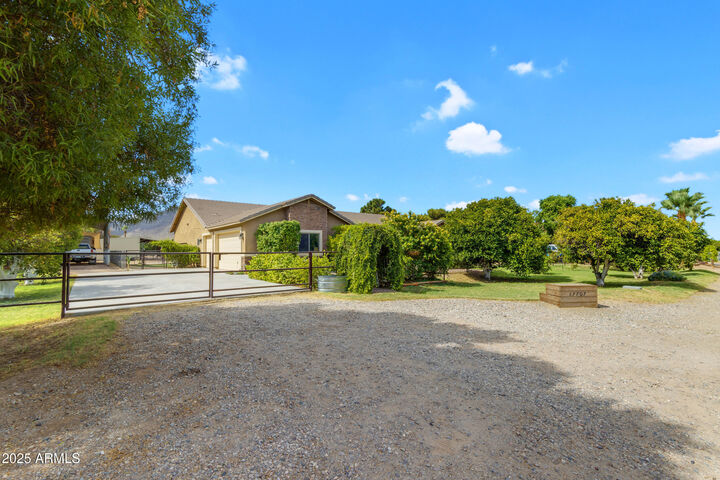 Property Photo:  17707 E Stacey Road  AZ 85142 
