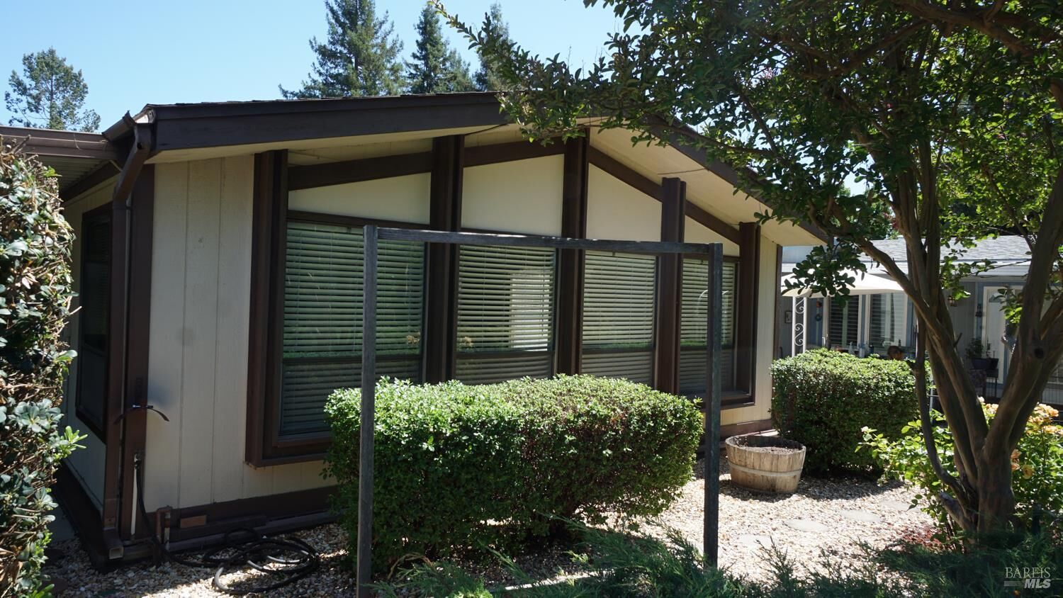 Property Photo: 128 Brookhill Court CA 95409