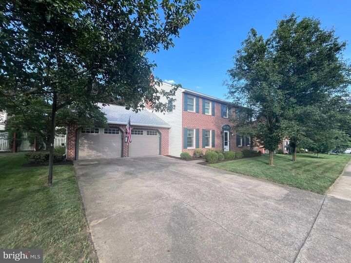 Property Photo:  402 Cherokee Drive  PA 17050 