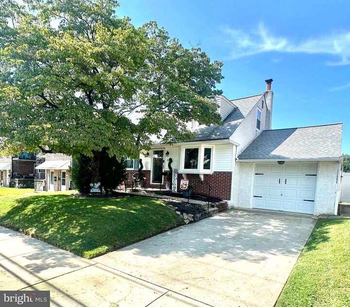 Property Photo: 528 Hoffnagle Street PA 19111