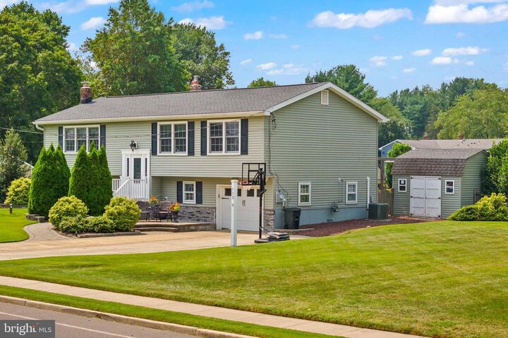 Property Photo:  112 Extonville Road  NJ 08620 