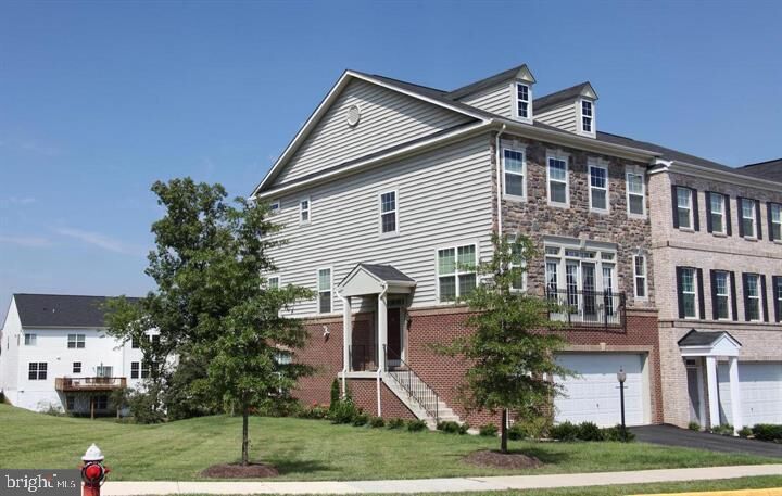 Property Photo: 1720 Moultrie Terrace NE VA 20176