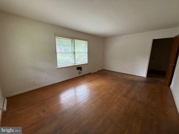 Property Photo:  117 Courtland Drive 2  VA 22401 