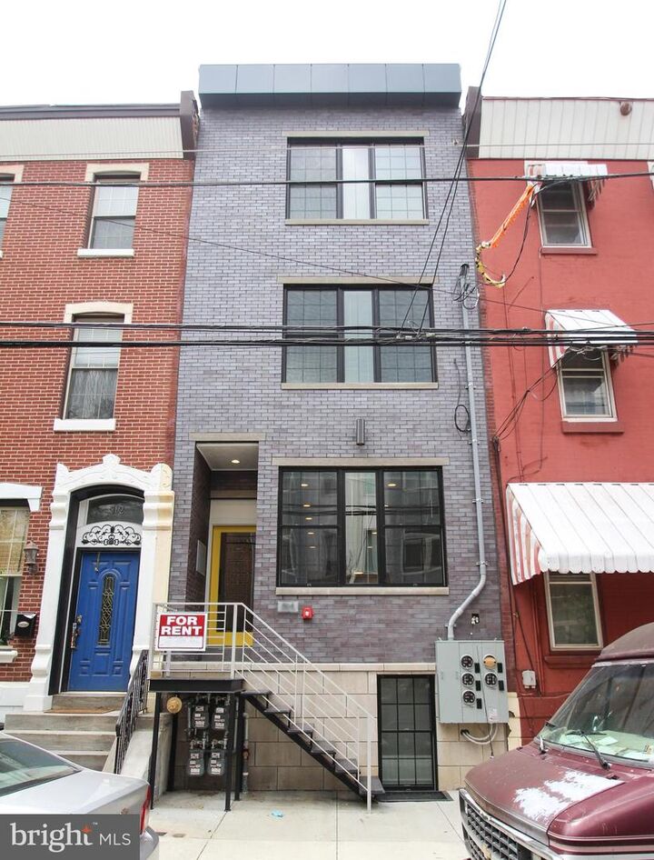 864 N 19th Street  Philadelphia PA 19130 photo