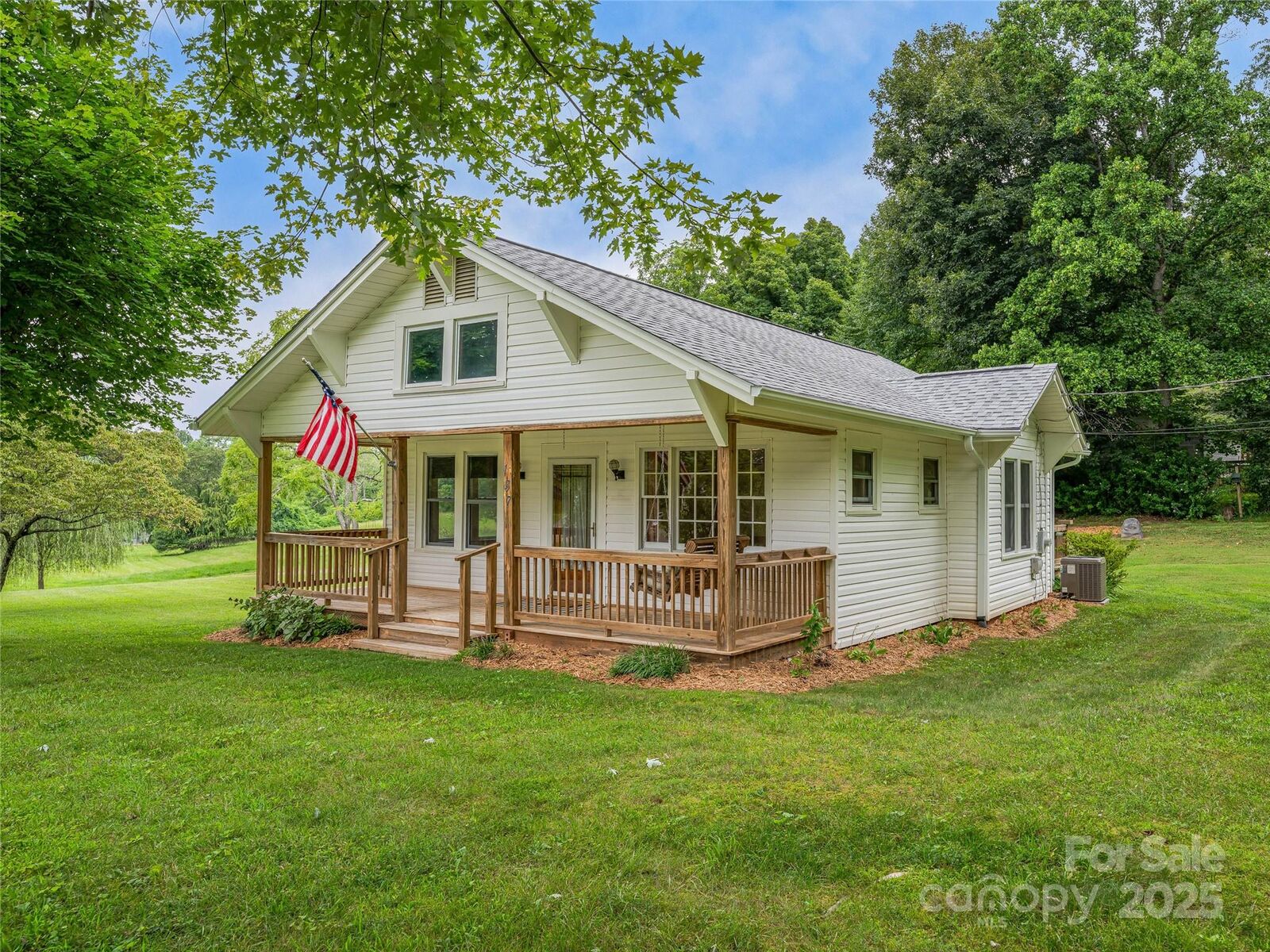 Property Photo: 137 Old Nc 20 Highway NC 28701