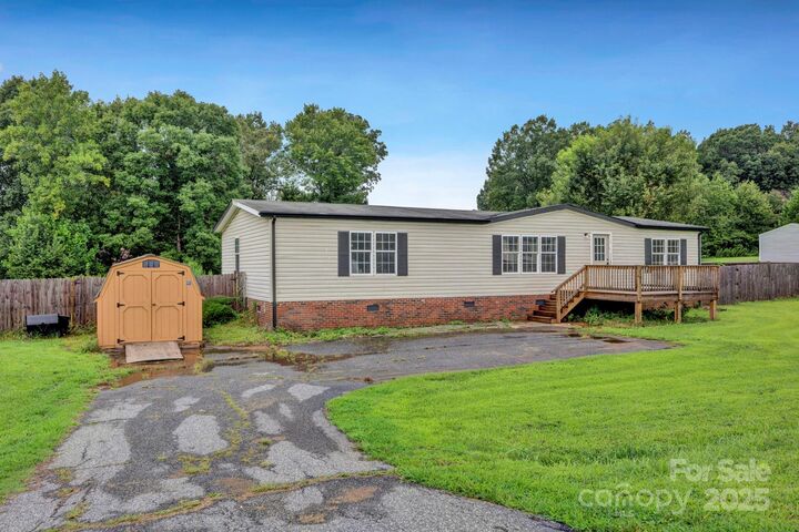 Property Photo:  4067 Angel Lane  NC 28650 