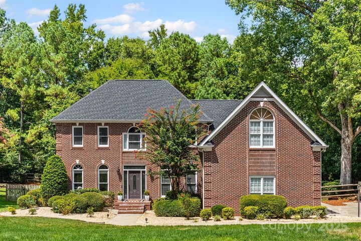Property Photo:  1311 Big Rock Court  SC 29708 