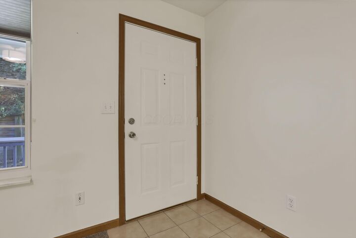 Property Photo: 1136 Chatham Drive OH 43701