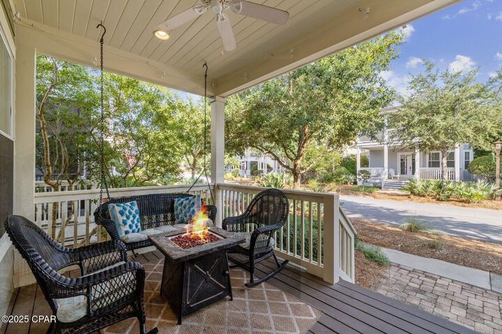 Property Photo: 27 Cinnamon Fern Lane FL 32459