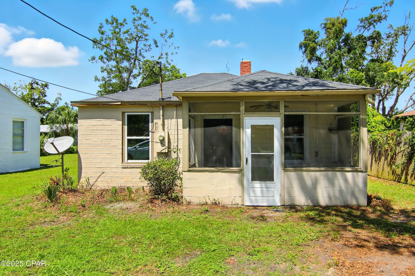 Property Photo: 1324 Lincoln Drive FL 32401