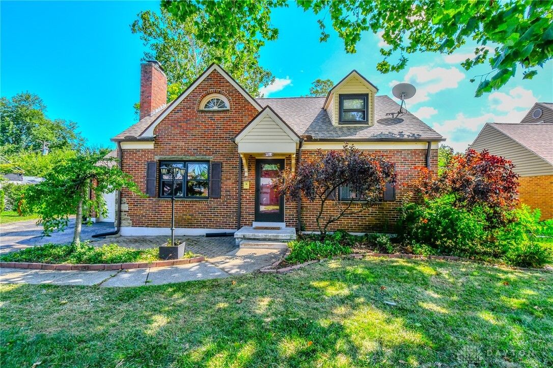 Property Photo: 504 Schuyler Drive OH 45429