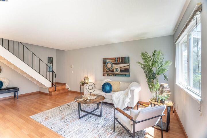 Property Photo:  325 San Miguel Ct 2  CA 95035 