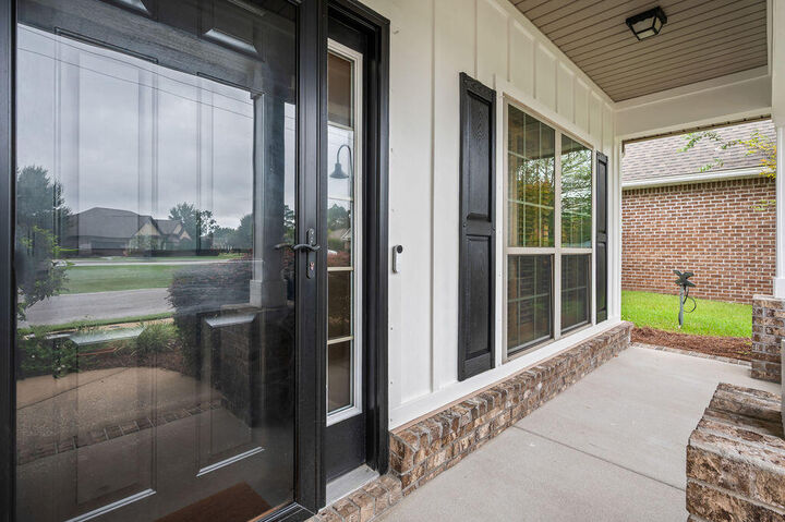 Property Photo: 195 Lullaby Loop FL 32459