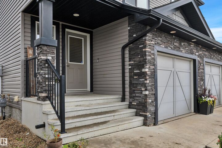 Photo de la propriété:  10611 98 Street  AB T8R 2P2 