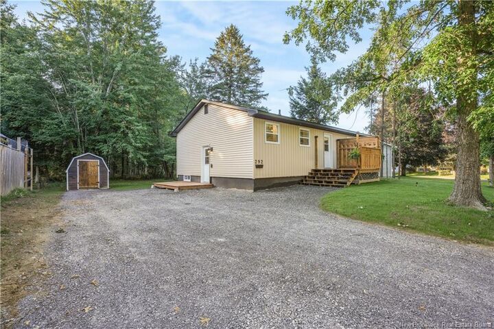 Property Photo: 292 Macpherson Street NB E3A 4X6