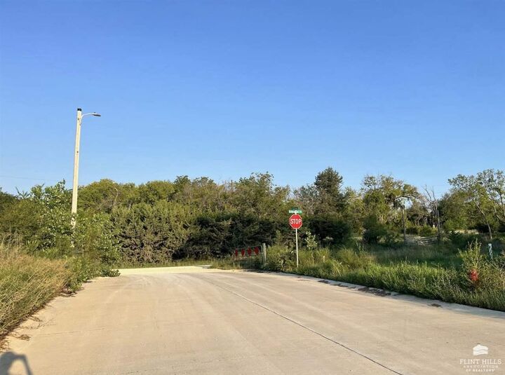 Property Photo: 4881 Nature Avenue KS 66502