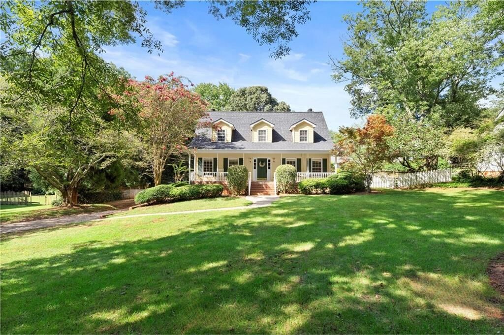 Property Photo: 965 Lake Charles Drive GA 30075