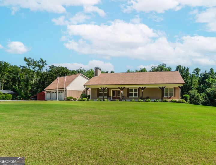 Property Photo: 515 Gregory Road GA 30014