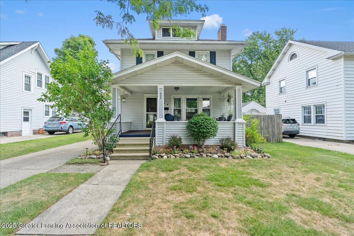 Property Photo:  826 N Verlinden Avenue  MI 48915 