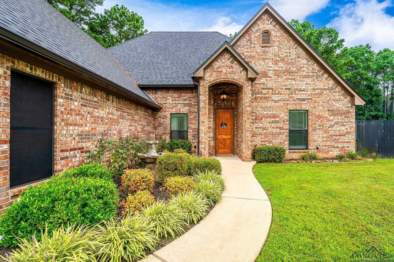 Property Photo:  325 Cedar Ridge Rd  TX 75602-3714 