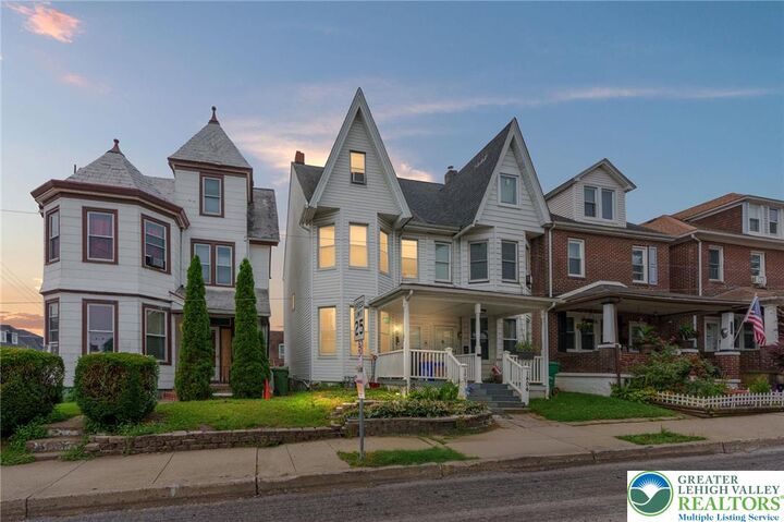Property Photo: 1402 Ferry Street PA 18042