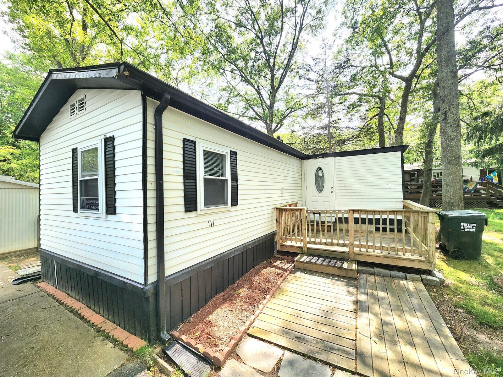 Property Photo: 525 Riverleigh Avenue 111 NY 11901