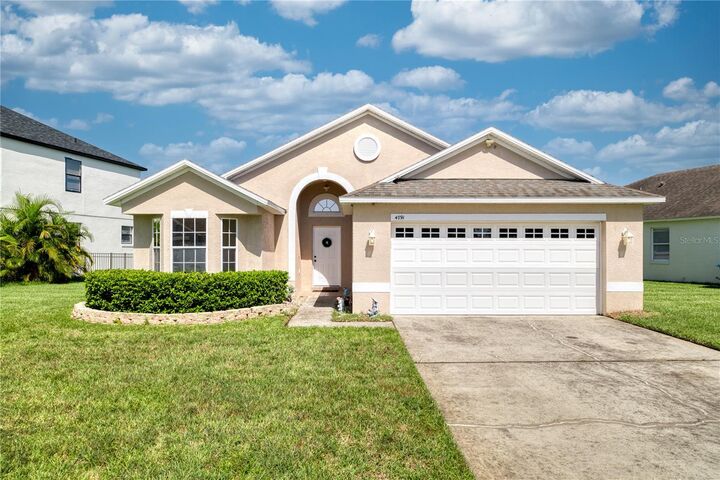 Property Photo:  4791 Adair Oak Drive  FL 32829 