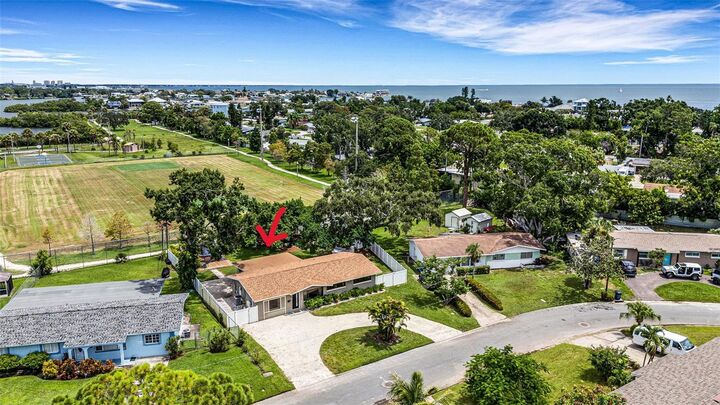 Property Photo: 381 Kingfish Drive SE FL 33705