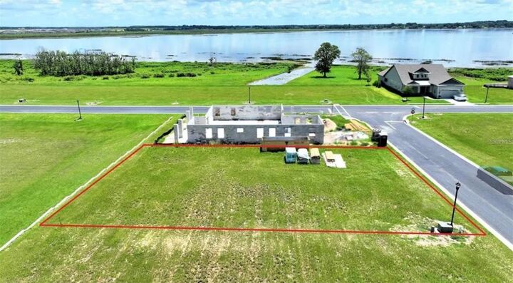 Property Photo:  204 Snowy Orchid Way  FL 33850 