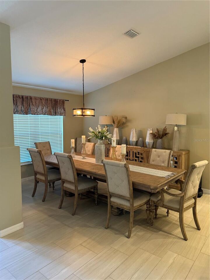 Property Photo: 5 Wayman Place FL 32164