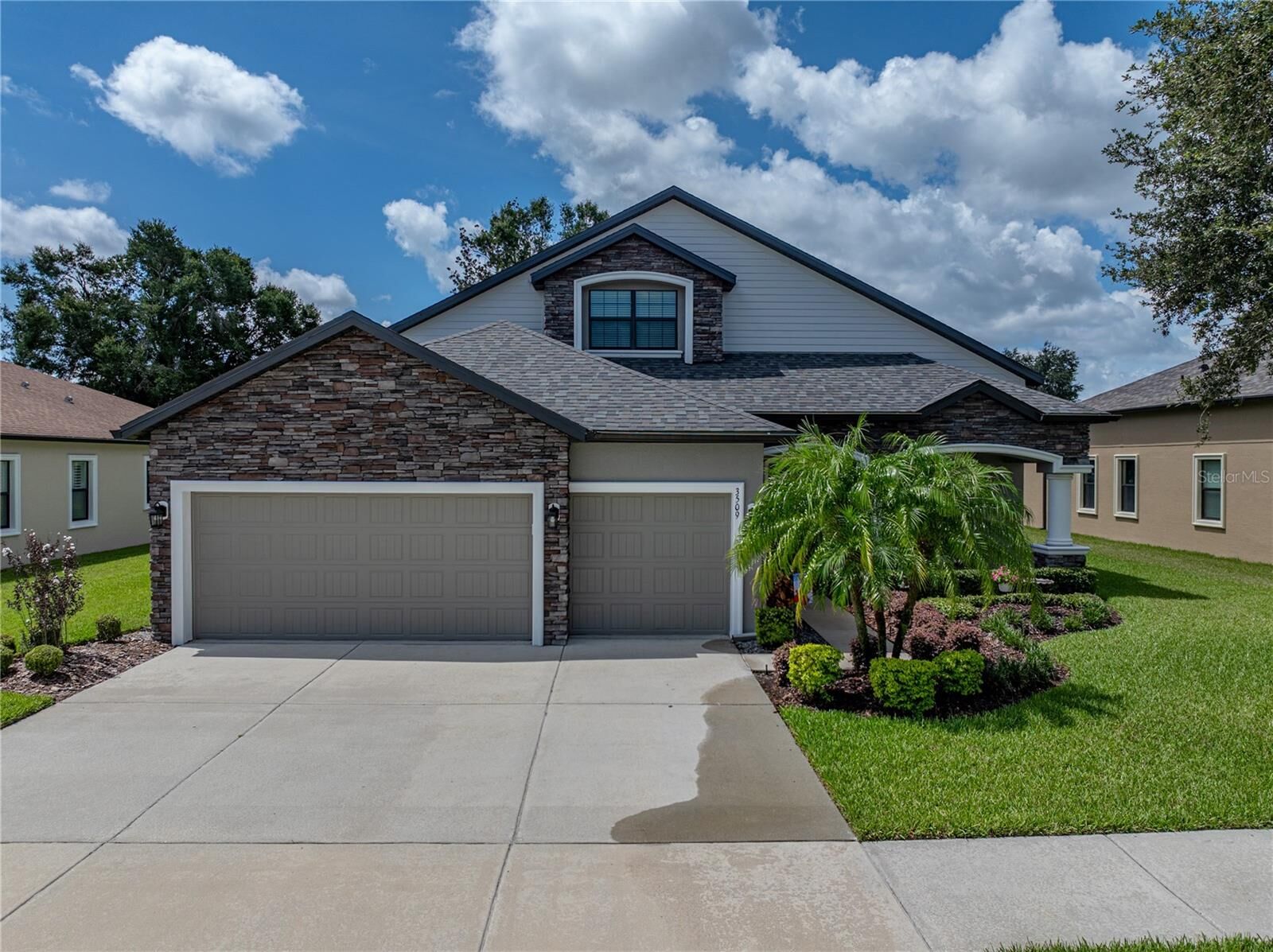 Property Photo: 3509 Starling Estates Court FL 33596