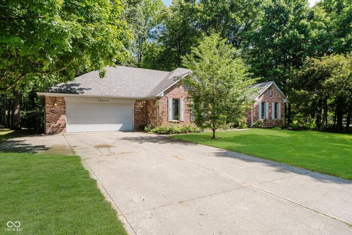 Property Photo:  10408 Fallen Oak Drive  IN 46239 