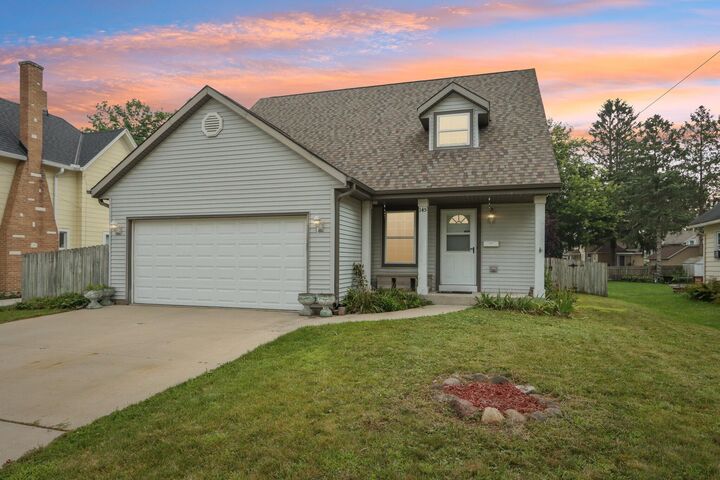 145 S Elm St  Oconomowoc WI 53066 photo