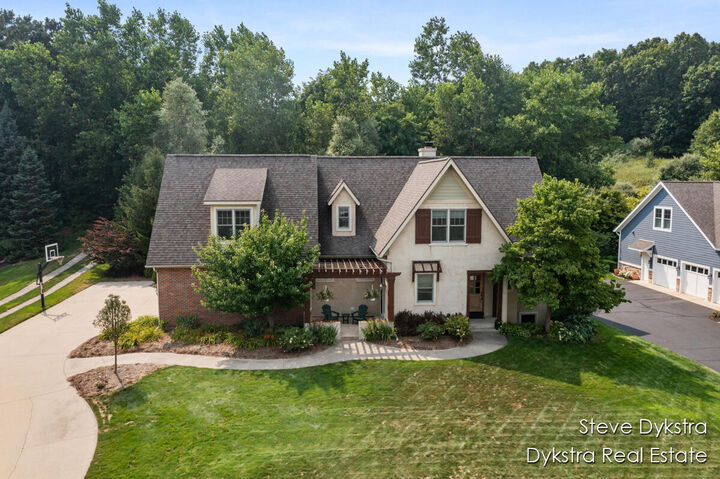 Property Photo:  2479 Shears Crossing Court NE  MI 49525 