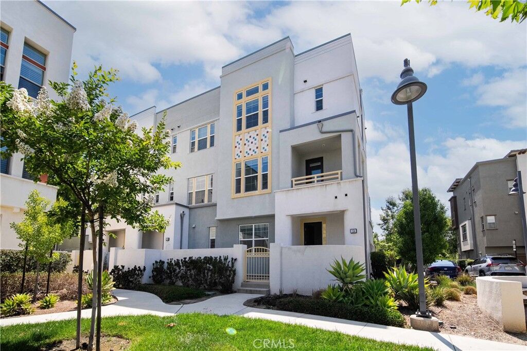 Property Photo: 134 Acamar CA 92618