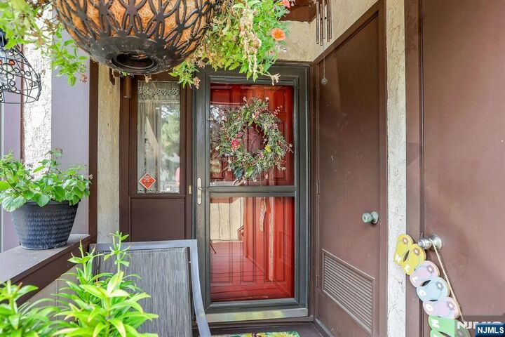 Property Photo:  400 River Oaks Drive  NJ 07070 