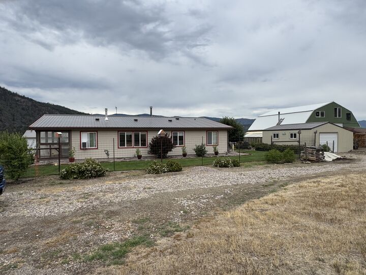 13 Henry Creek Road  Plains MT 59859 photo