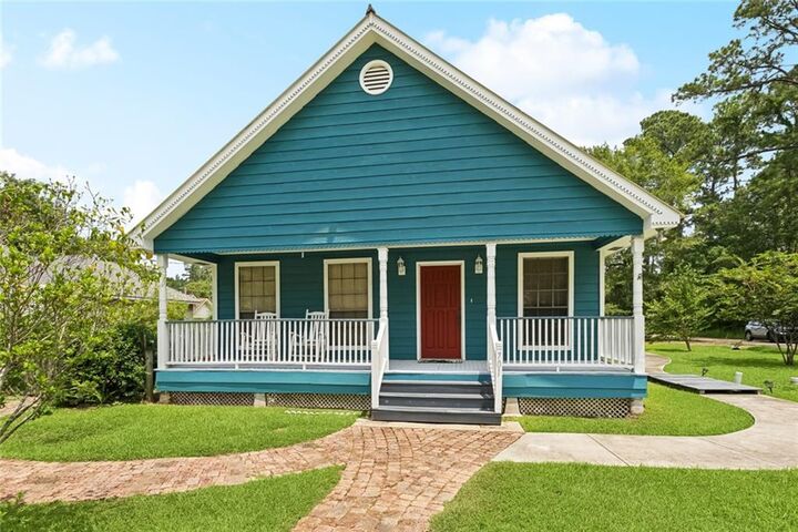 Property Photo:  701 Armand Street  LA 70448 