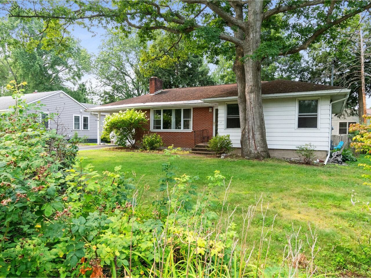 Property Photo:  12 Iroquois Avenue  VT 05452 