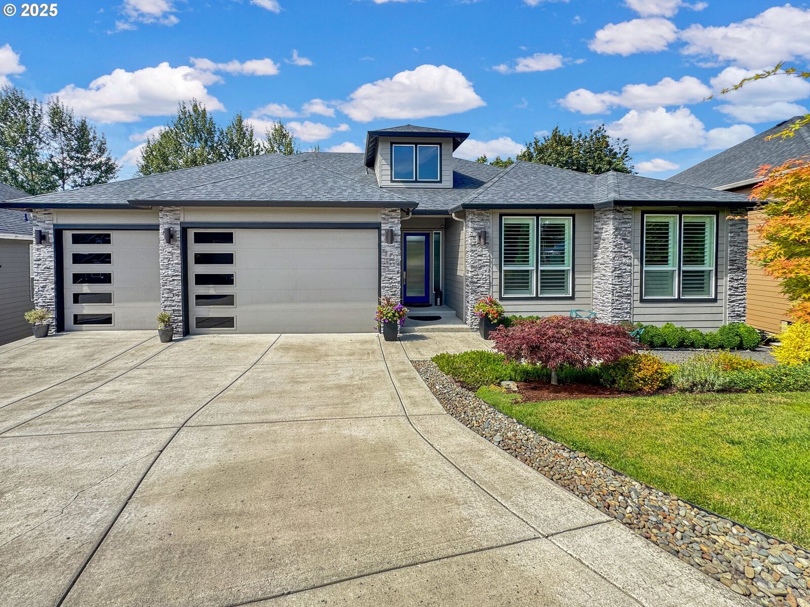 Property Photo: 1116 N Heron Dr WA 98642