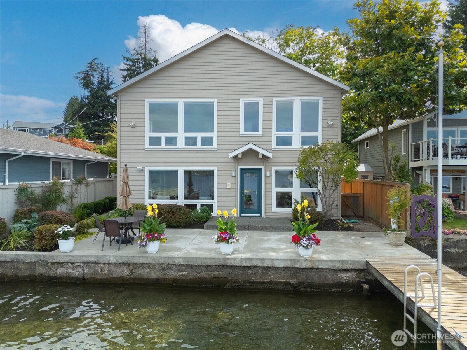 Property Photo:  11204  Rainier Avenue S  WA 98178 