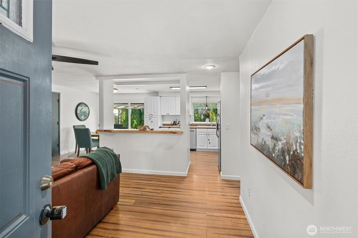 Property Photo: 614 217th Street SW WA 98021