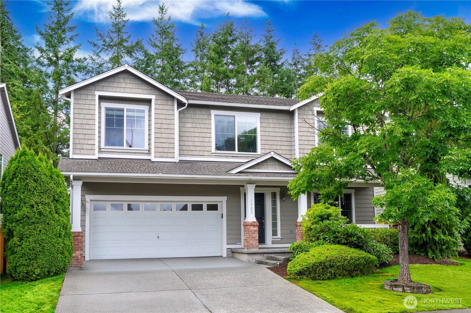 Property Photo:  1505  231st Avenue SE  WA 98075 