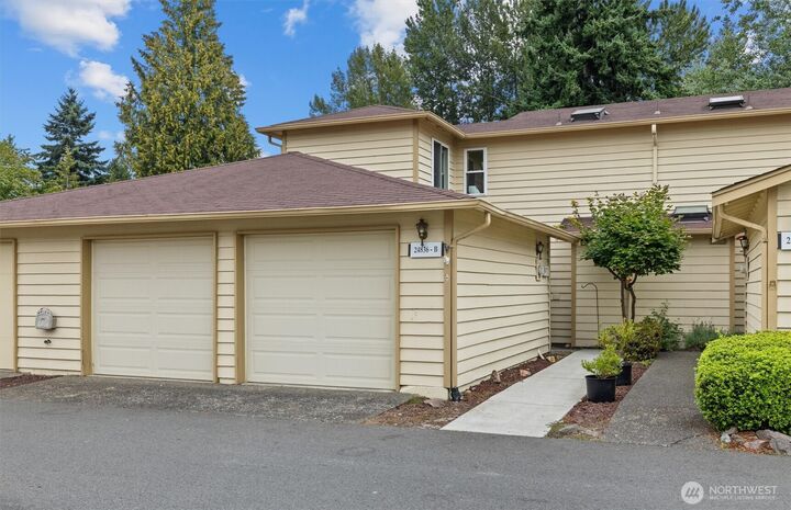 Property Photo:  24836  110th Place SE 54B  WA 98030 
