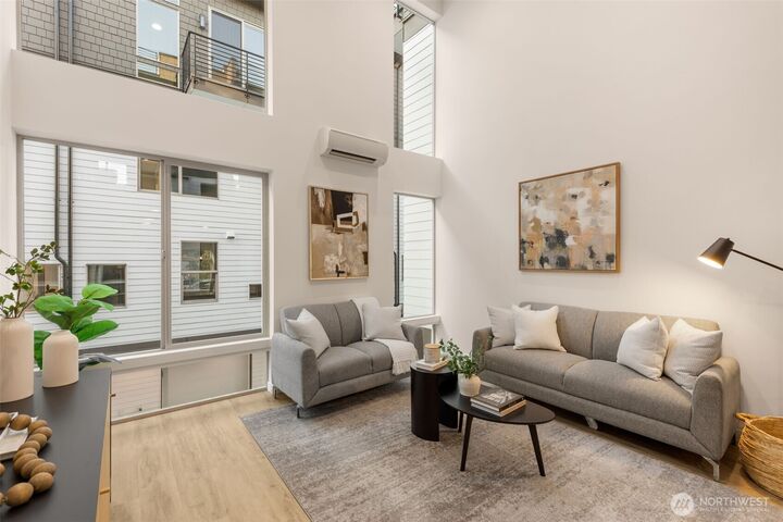 Property Photo:  4410  Midvale Avenue N  WA 98103 