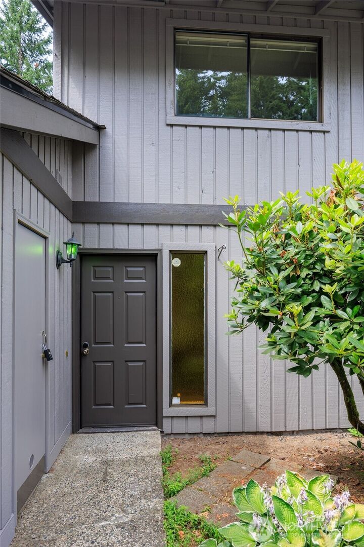 Property Photo: 4039 145th Avenue NE WA 98007