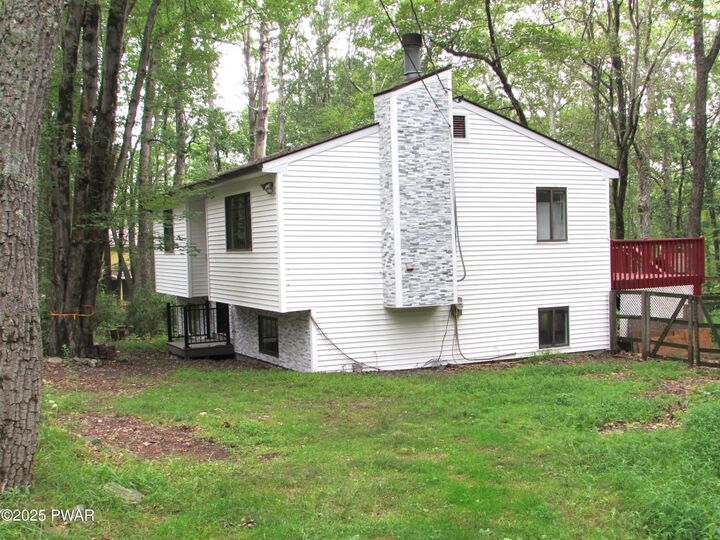 Property Photo:  109 Rodeo Lane  PA 18428 