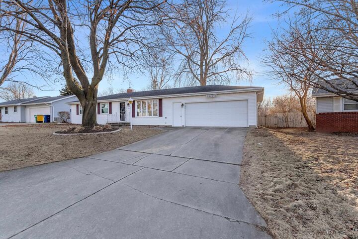Property Photo: 1625 Bond Court WI 54303