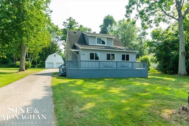 3841 Ravenswood Road  Marysville MI 48040 photo